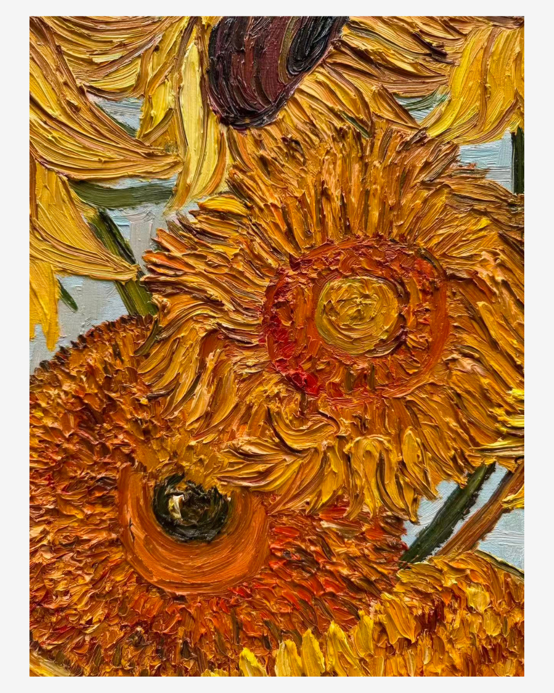 Impasto texture detailof Sunflowers oilpainting, visible